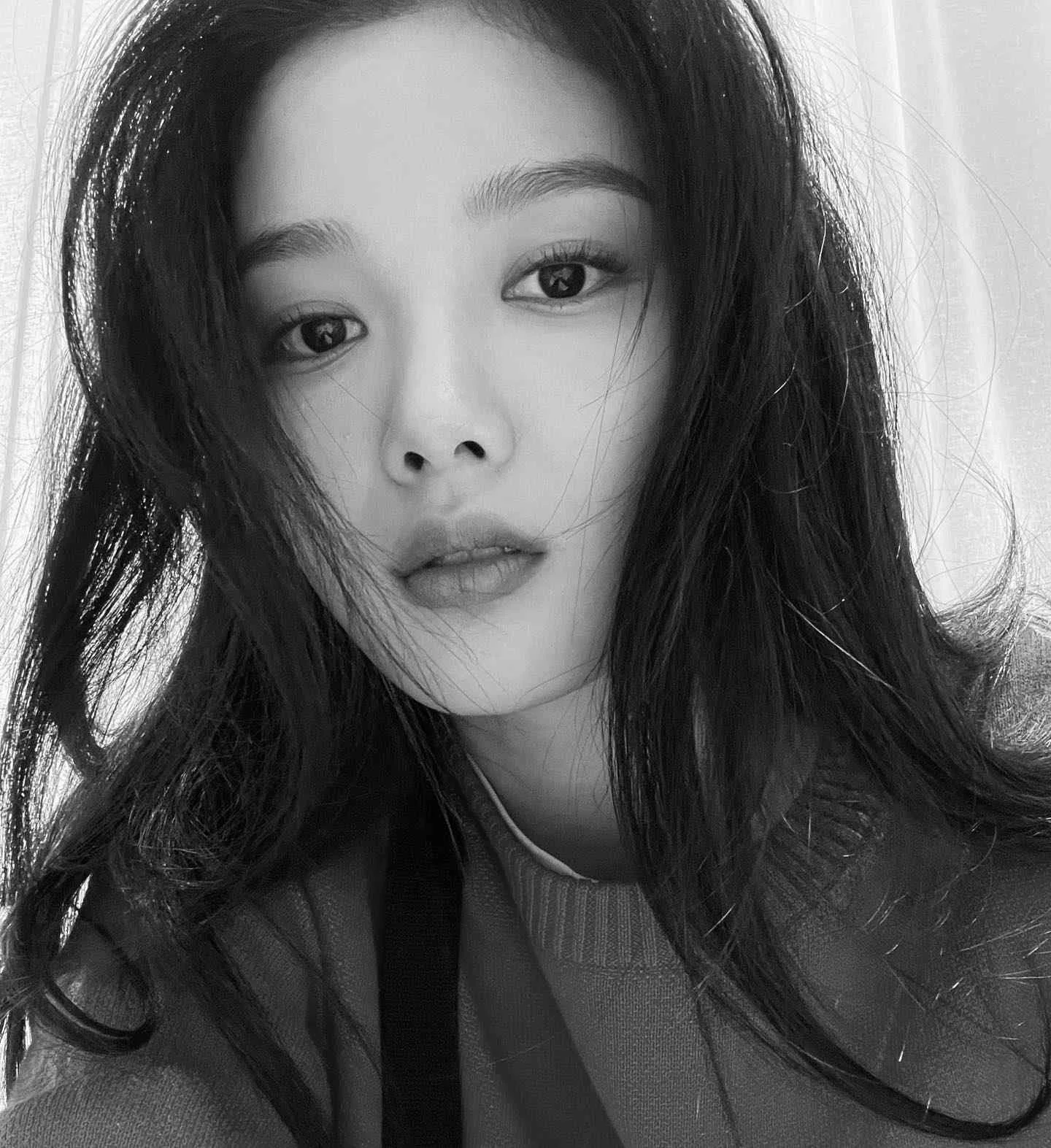 Kim Yoo Jung - kim-yoo-jung-hot-17.webp
